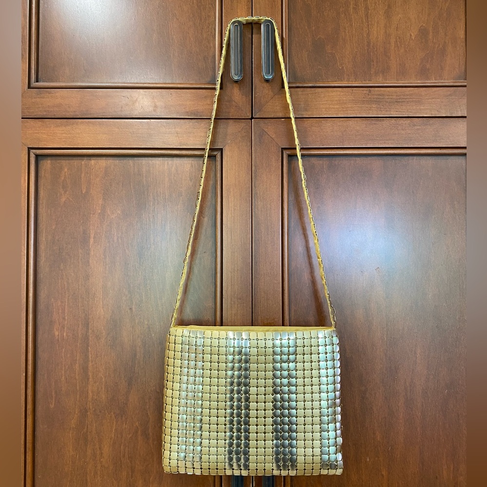 VINTAGE Marlo Handbags & Accessories Vintage Gold Tonws Metal Mesh Shoulder Bag